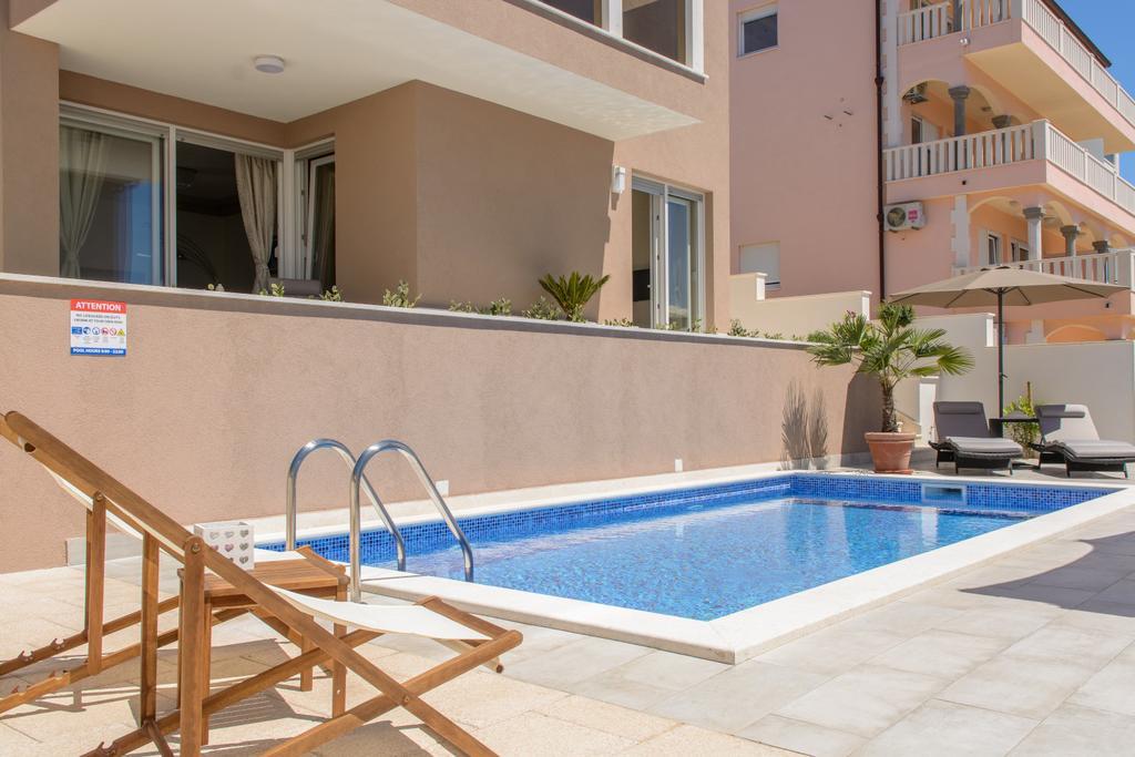 Apartments Villa Atlantis Trogir Exterior foto