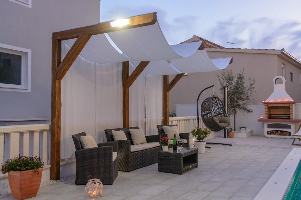 Apartments Villa Atlantis Trogir Exterior foto