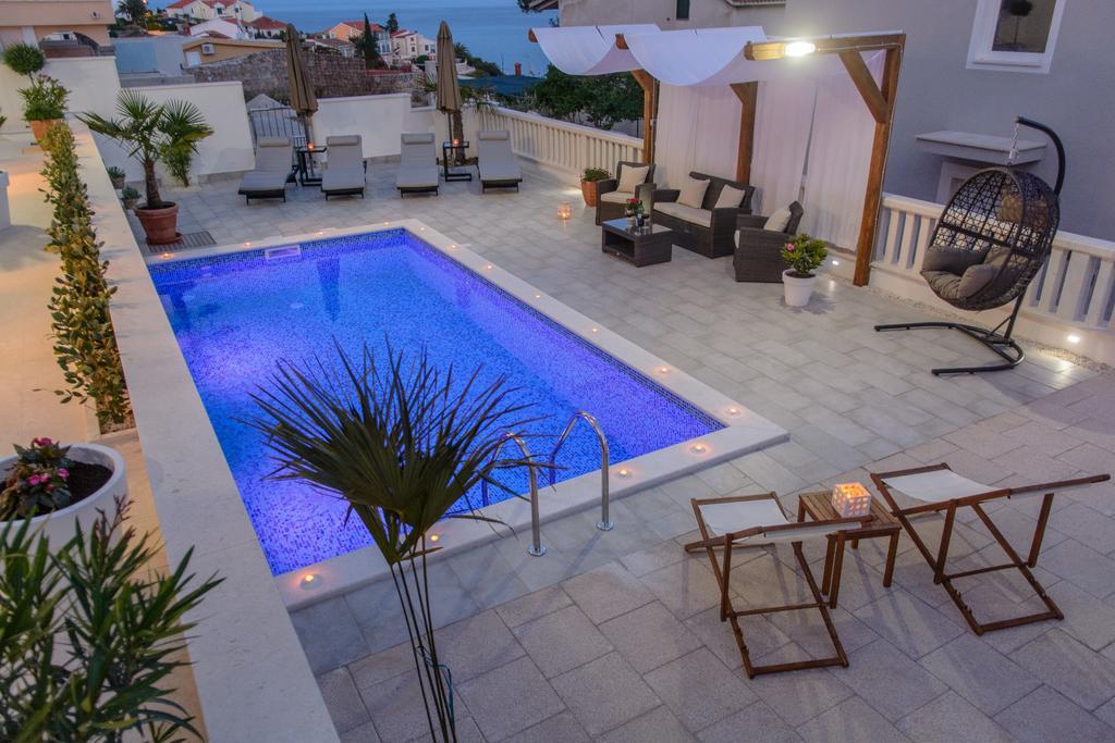 Apartments Villa Atlantis Trogir Exterior foto