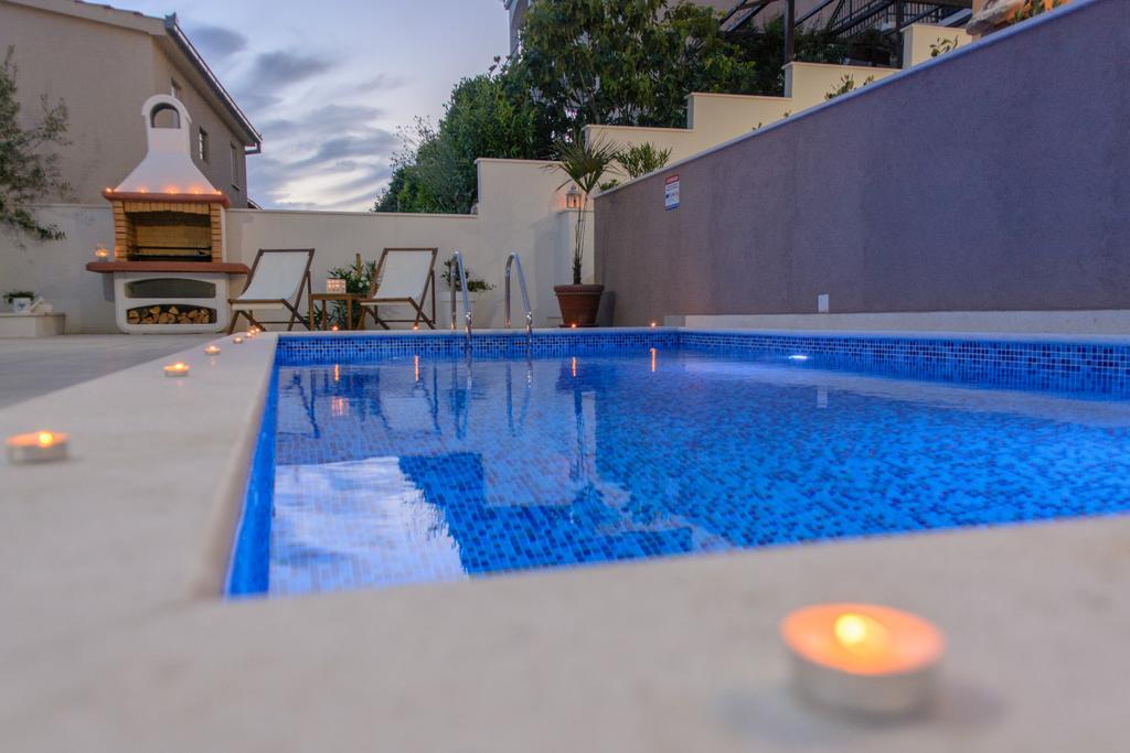Apartments Villa Atlantis Trogir Exterior foto