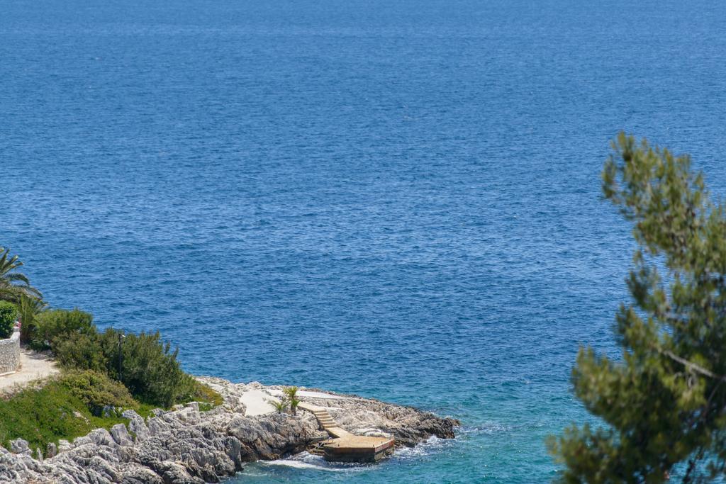 Apartments Villa Atlantis Trogir Exterior foto