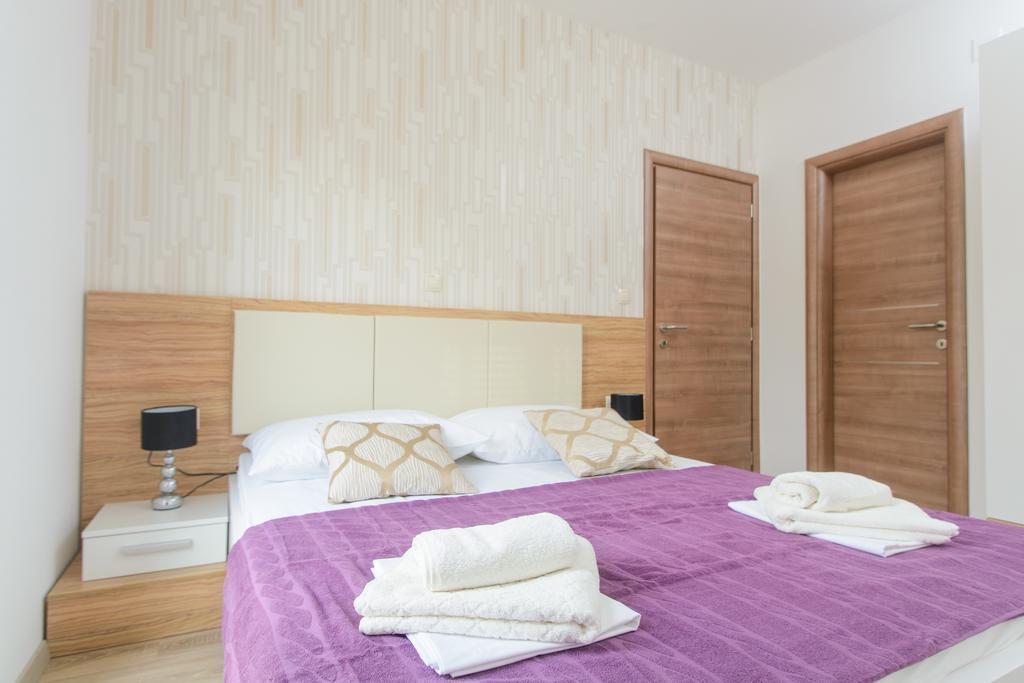 Apartments Villa Atlantis Trogir Exterior foto