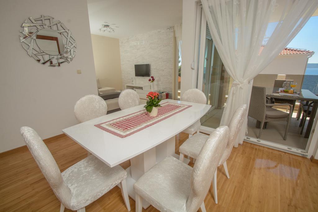 Apartments Villa Atlantis Trogir Exterior foto